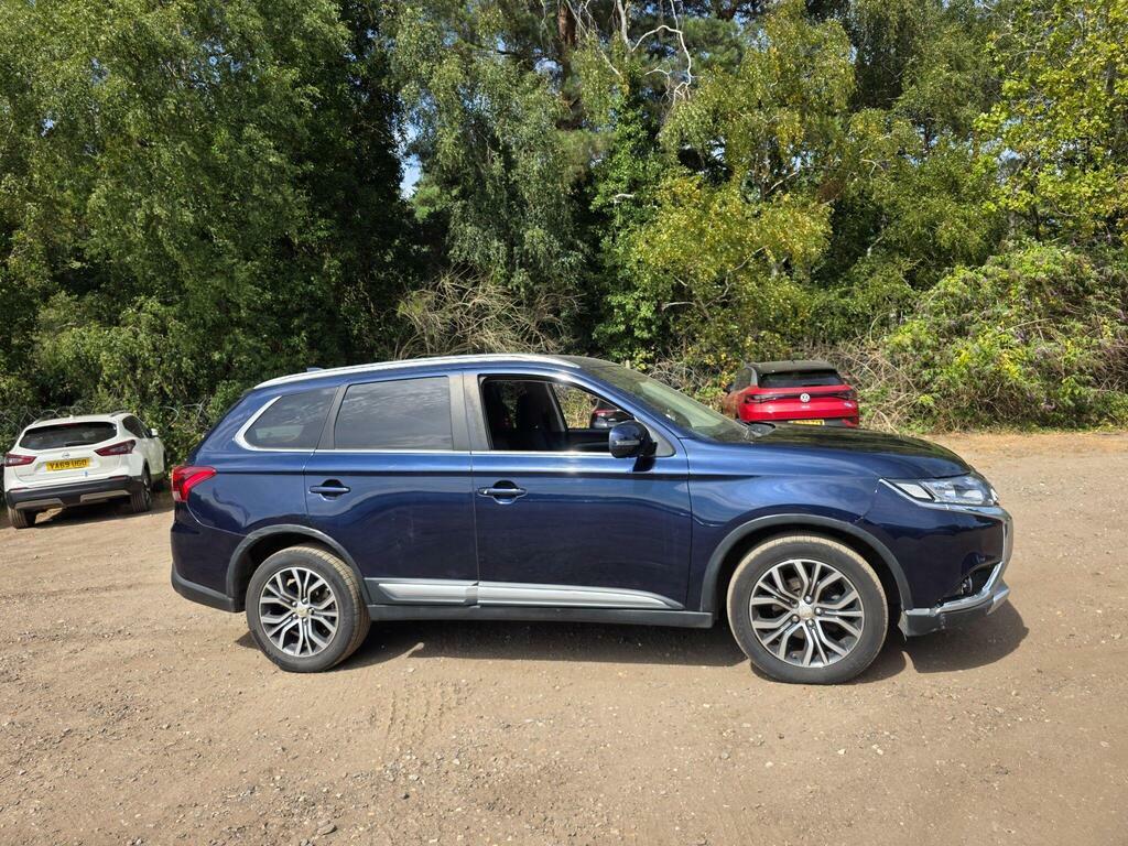 Mitsubishi Outlander 2.2 Di-d 3 4Wd Euro 6 S S Blue #4