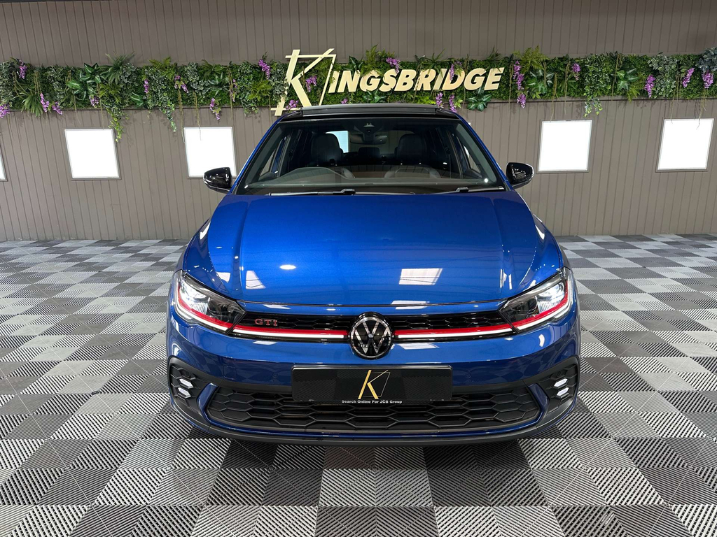 Volkswagen Polo Match Edition Tsi Black #2