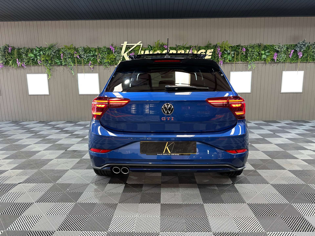 Volkswagen Polo Match Edition Tsi Black #4
