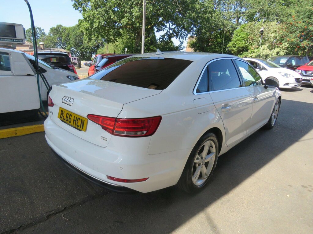 Audi A4 2.0 Tdi Ultra Se S Tronic Euro 6 Ss White #4