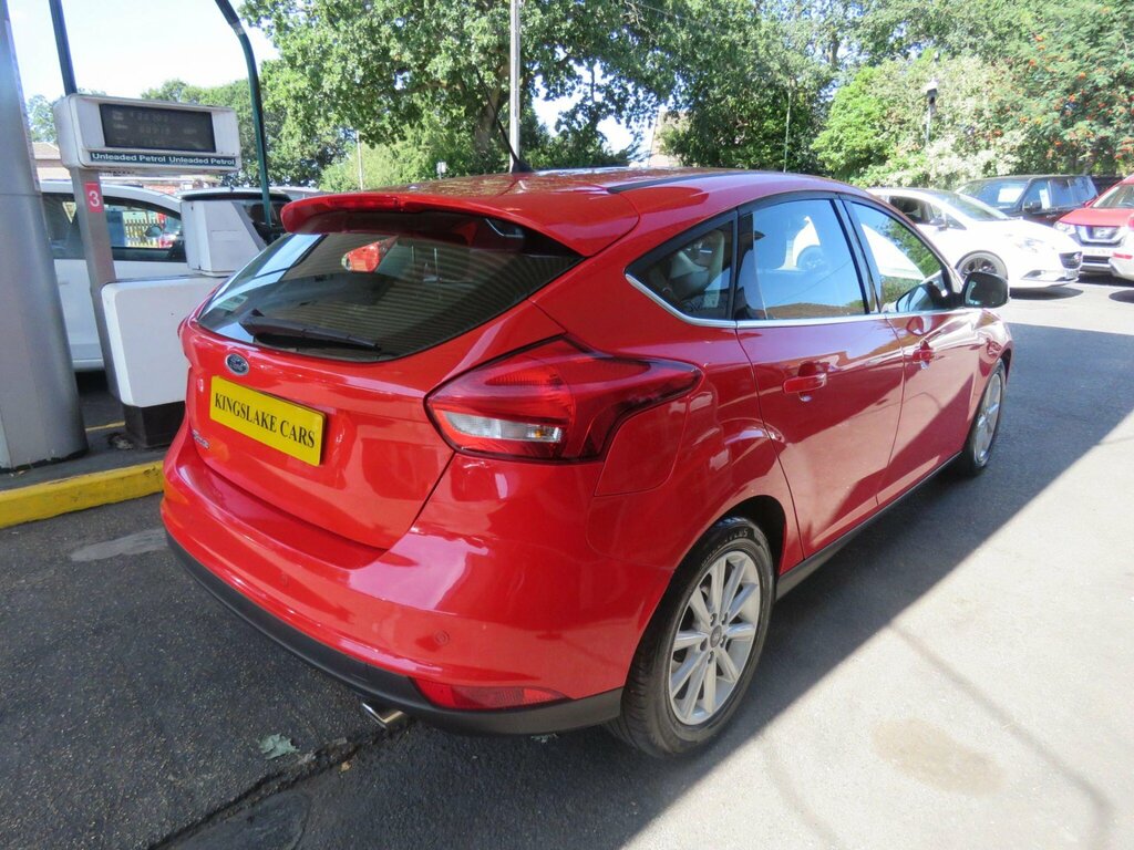 Ford Focus 2.0 Tdci Titanium Euro 6 Ss Red #4