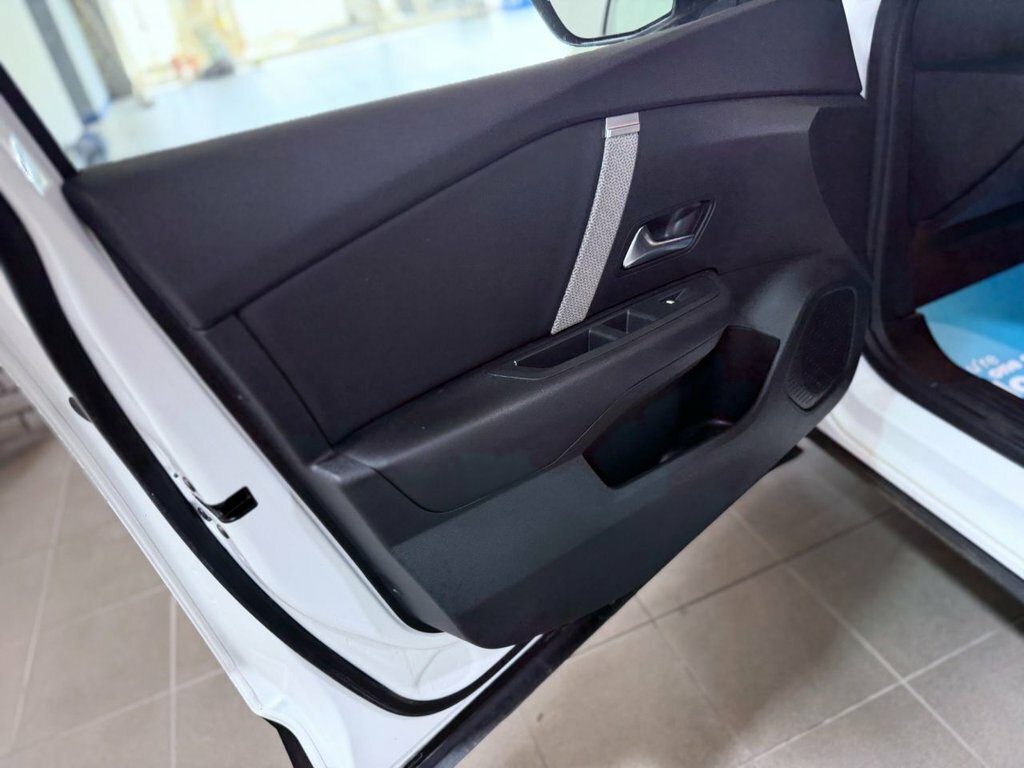 Citroen C4 1.2 Puretech Sense Hatchback Eur White #67