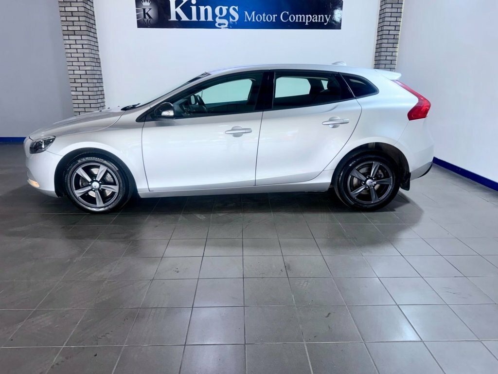 Volvo V40 2L Es Silver #2
