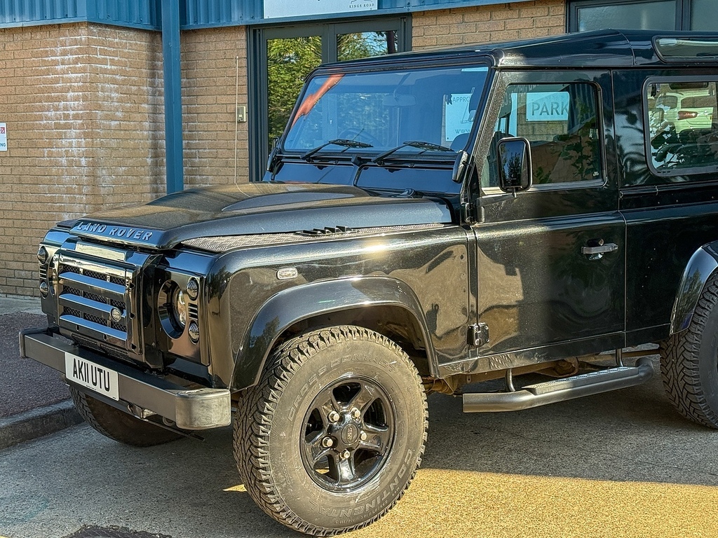 Land Rover Defender 90 Td Xs Station Wagon U5415 Black #3
