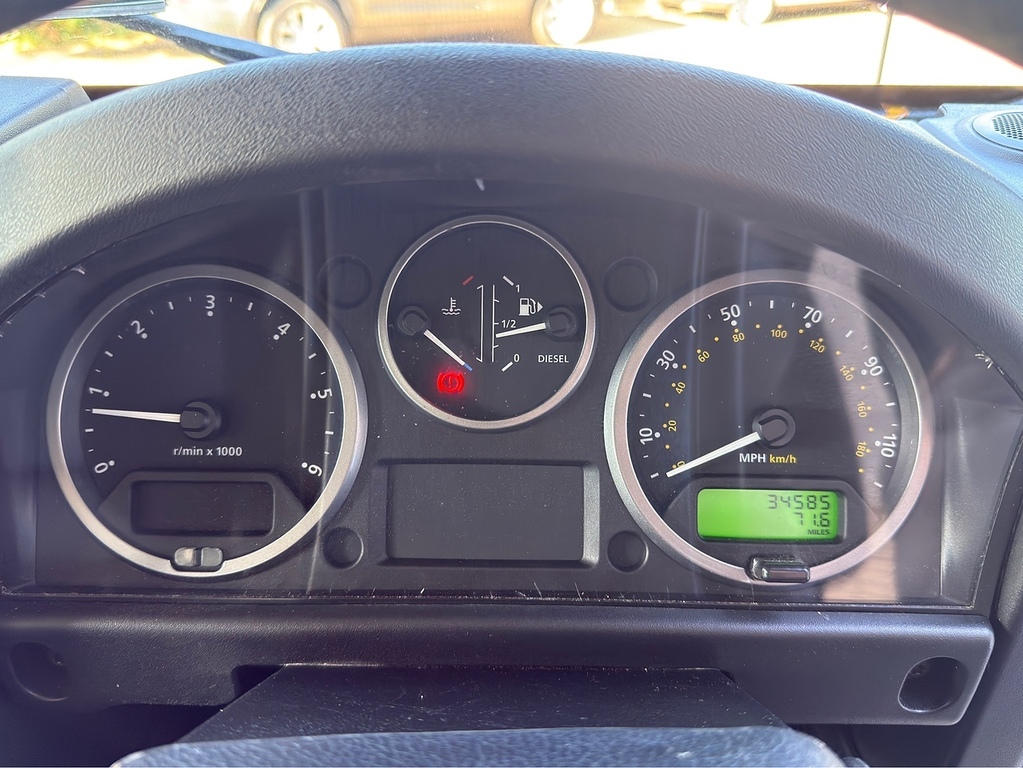 Land Rover Defender 90 2.4 90 Td Hard Top 121 Bhp Green #23