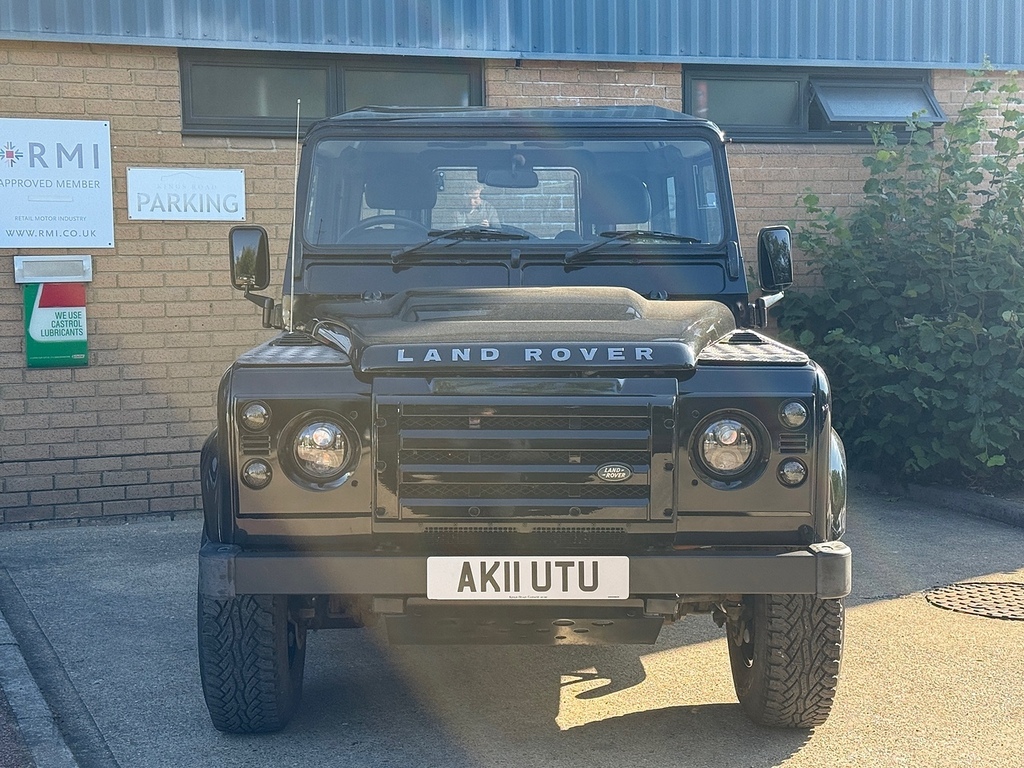 Land Rover Defender 90 Td Xs Station Wagon U5415 Black #6
