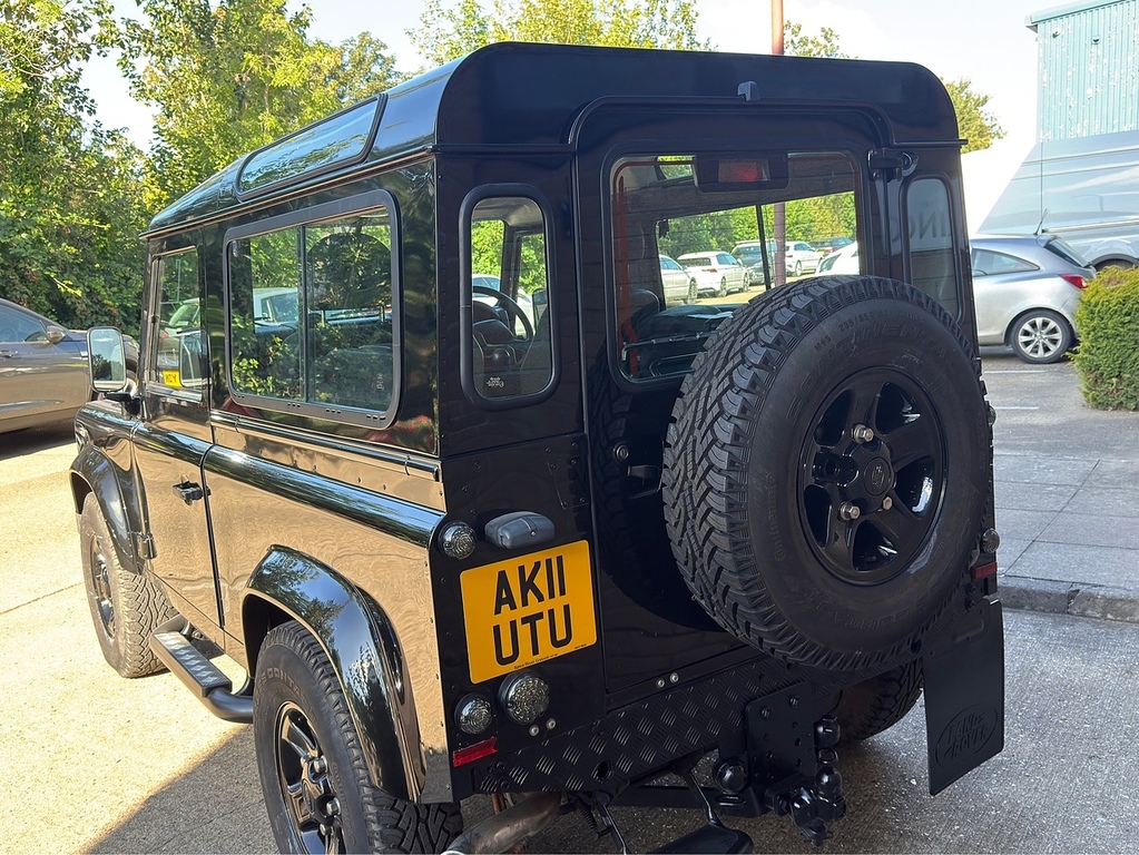 Land Rover Defender 90 2.4 90 Td Hard Top 121 Bhp Green #14