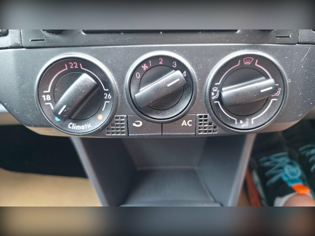 Volkswagen Polo Match 1.4 5-Door Silver #42
