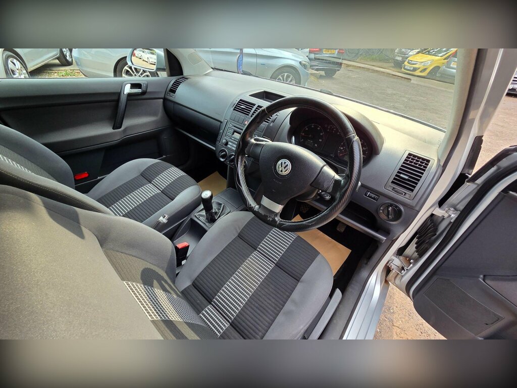 Volkswagen Polo Match 1.4 5-Door Silver #36