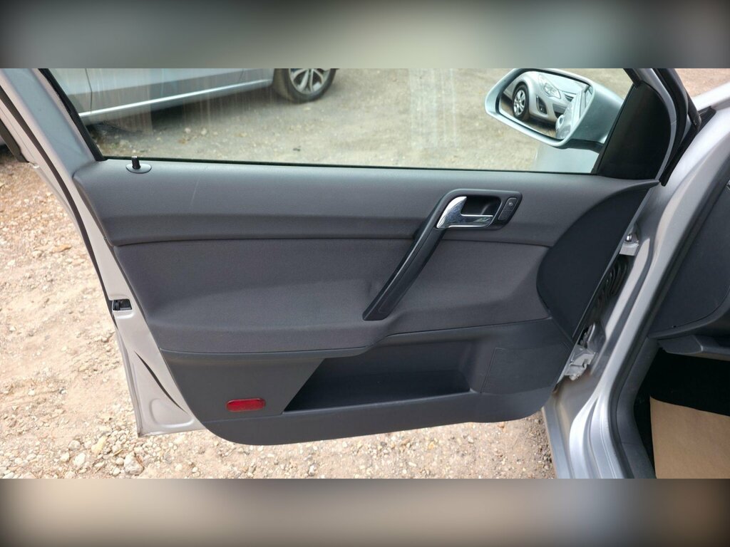 Volkswagen Polo Match 1.4 5-Door Silver #44