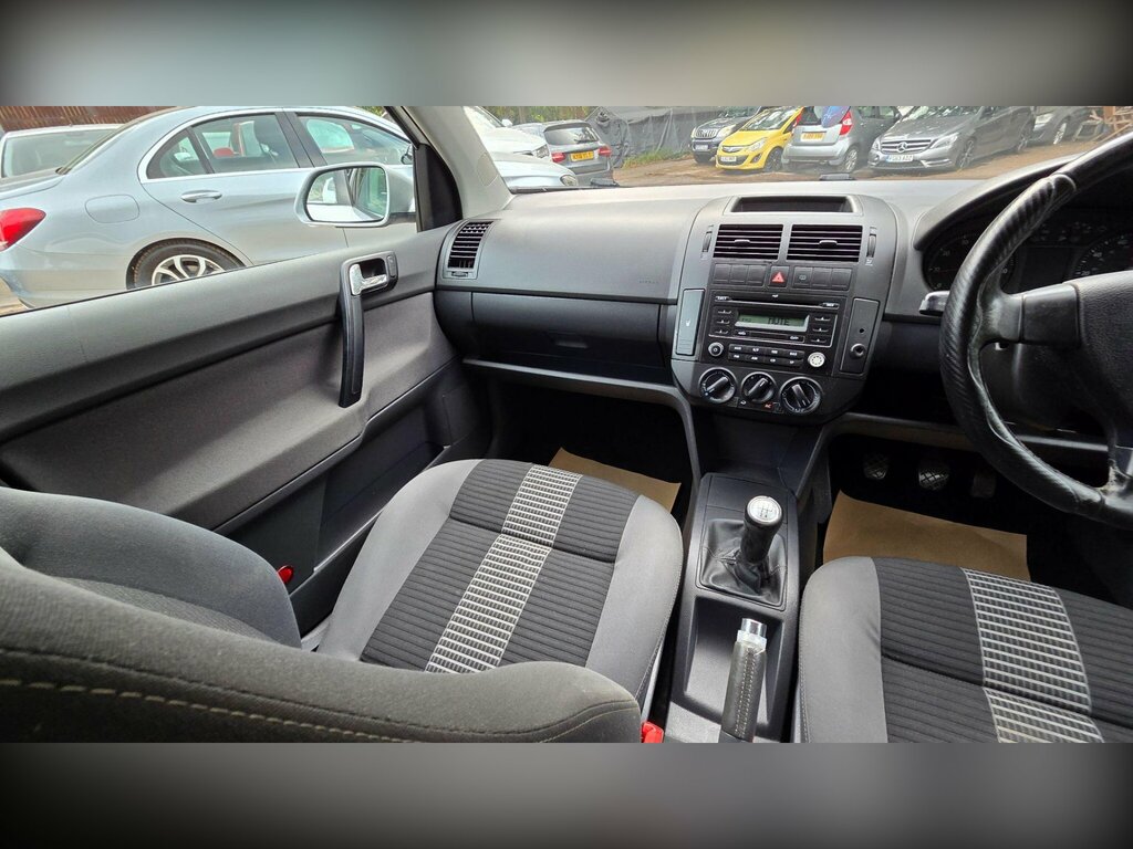Volkswagen Polo Match 1.4 5-Door Silver #30