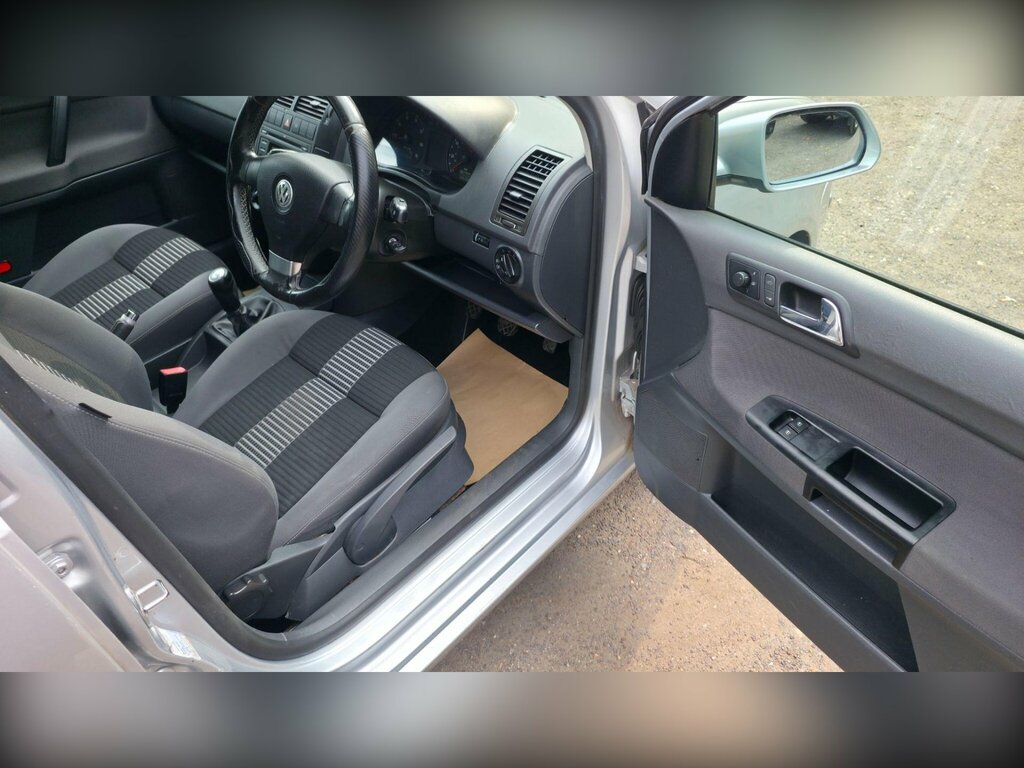 Volkswagen Polo 1.2 Match Silver #6
