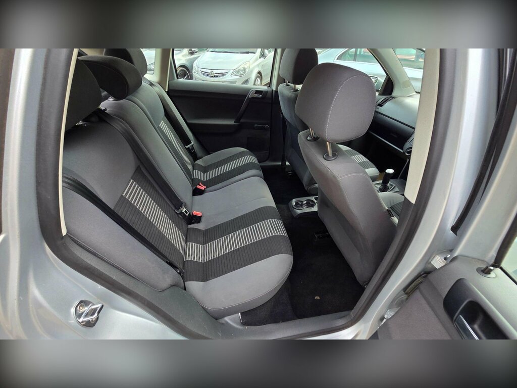 Volkswagen Polo Match 1.4 5-Door Silver #40