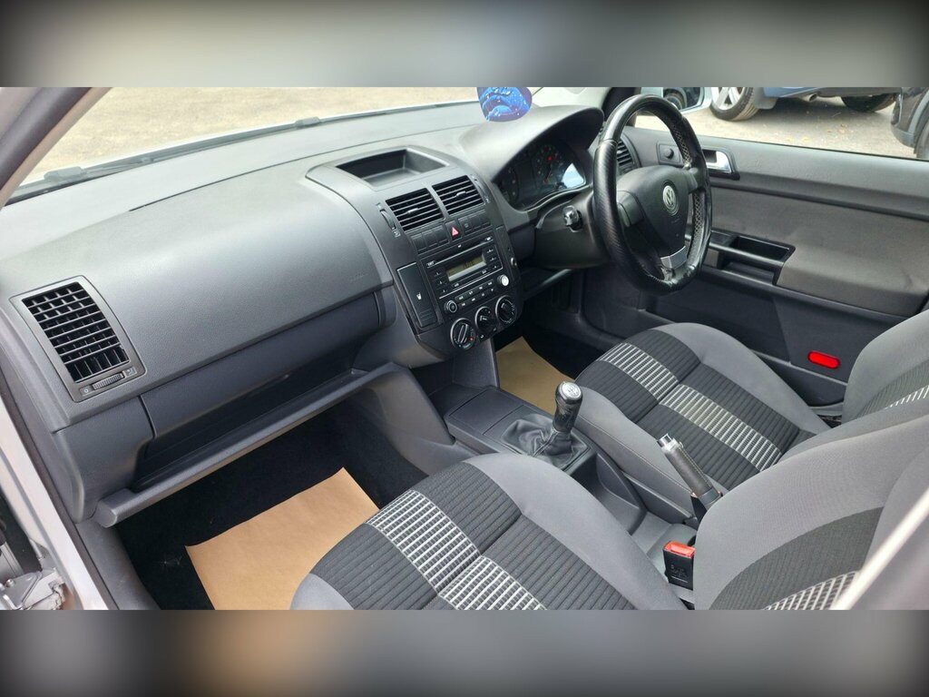 Volkswagen Polo Match 1.4 5-Door Silver #7