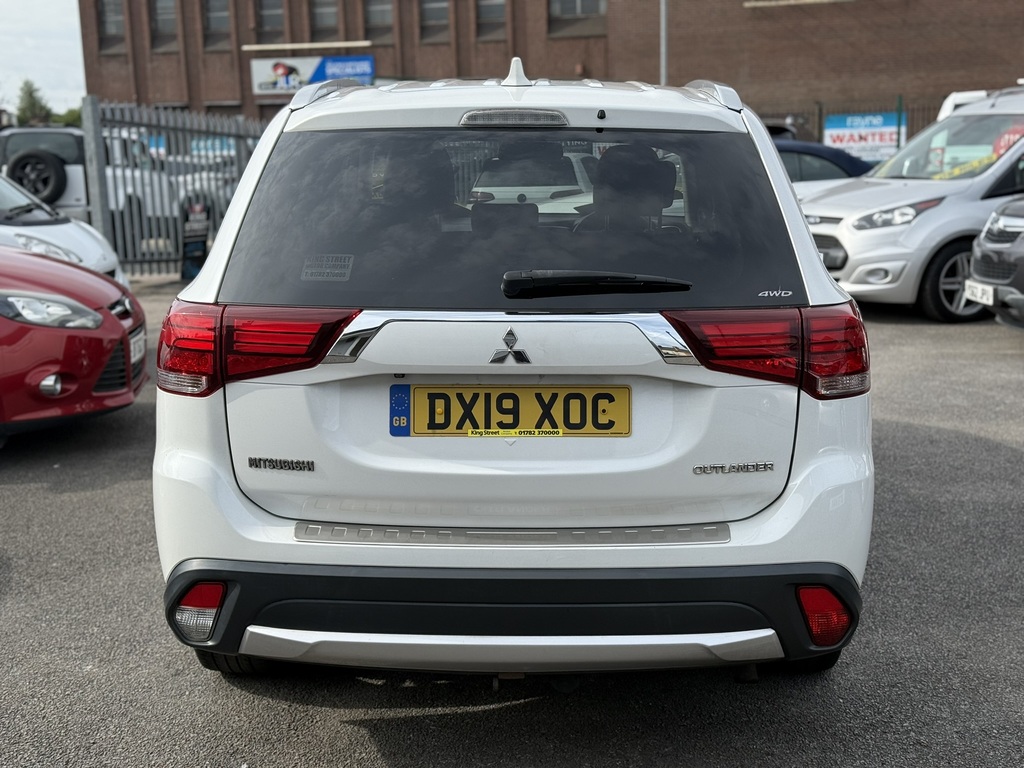 Mitsubishi Outlander 4 4Wd 2019 19 Reg White #6