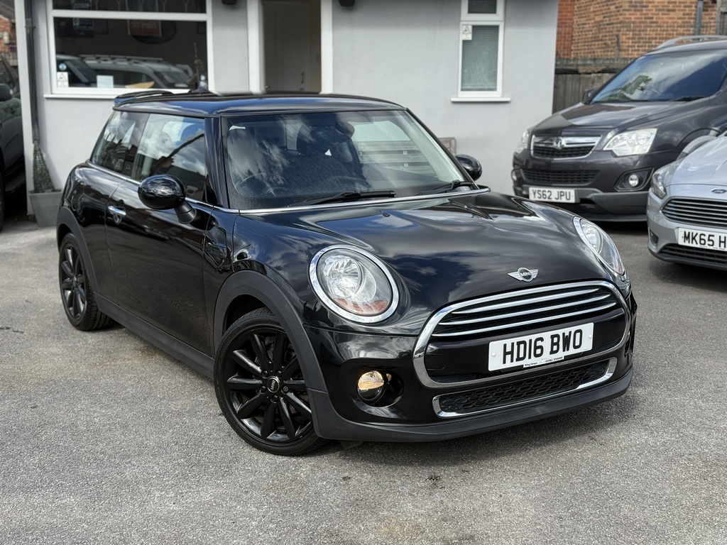 Mini Hatch Cooper 2016 16 Reg Black