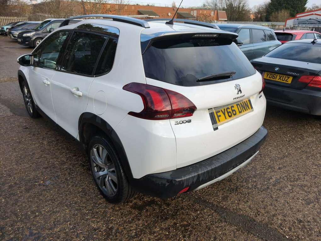 Peugeot 2008 1.6 Bluehdi 120 Allure  #4