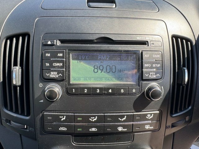 Hyundai I30 Hatchback 1.6 Crdi Comfort Euro 4 200858 Black #17