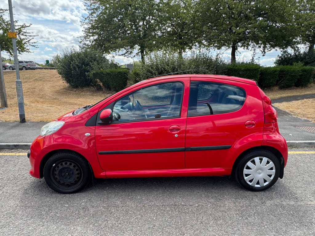 Peugeot 107 Hatchback Urban Silver #7