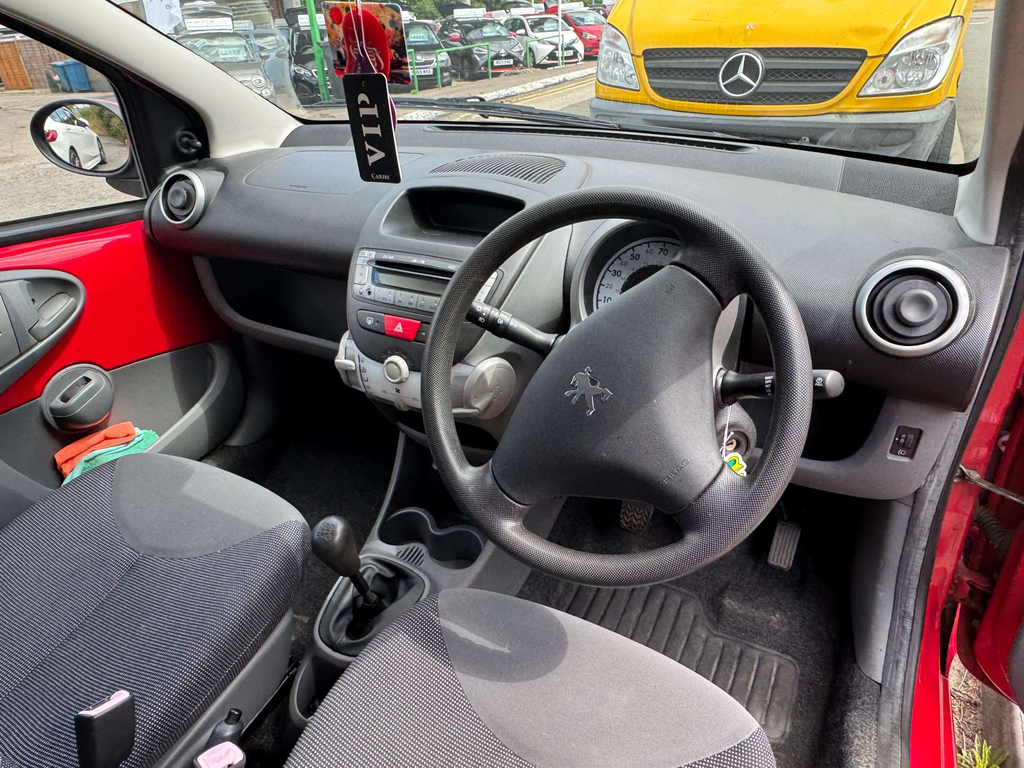Peugeot 107 Hatchback Urban Silver #8