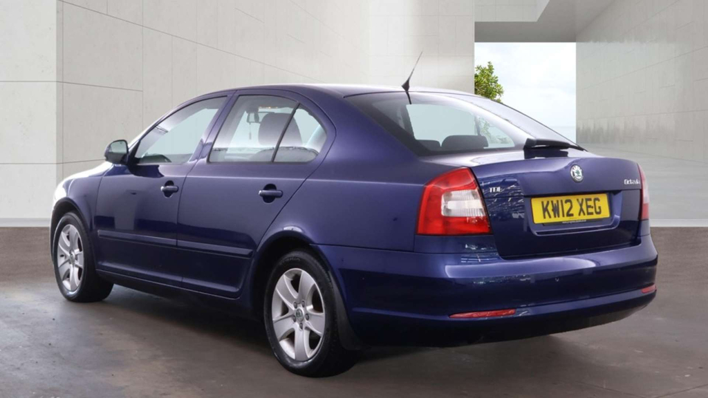 Skoda Octavia Elegance Tdi Cr #3