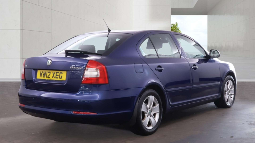 Skoda Octavia Elegance Tdi Cr #4