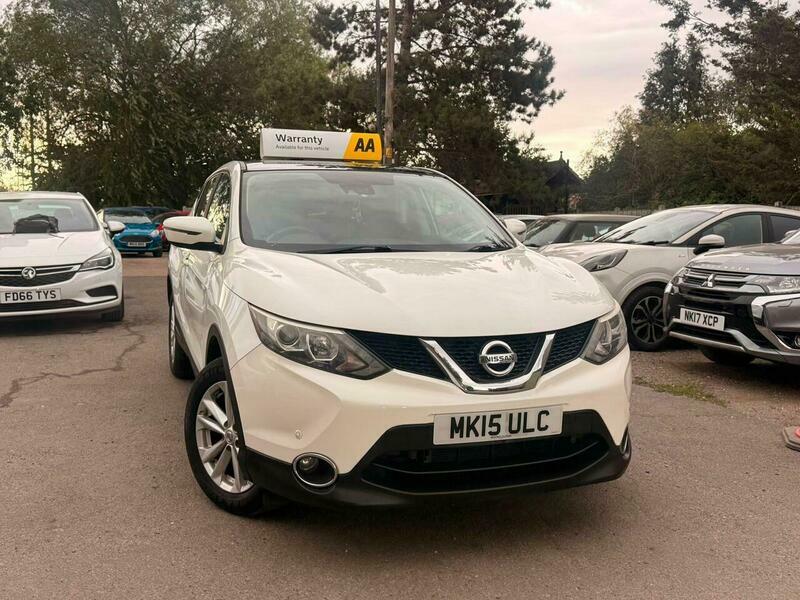 Nissan Qashqai 1.2 Dig-t Acenta Premium White