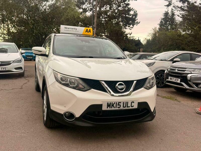 Nissan Qashqai 1.2 Dig-t Acenta Premium White #3
