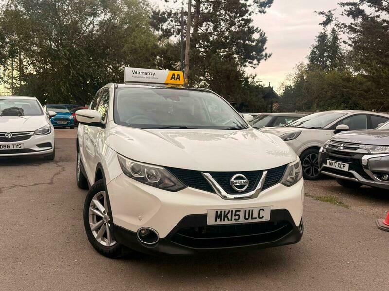 Nissan Qashqai 1.2 Dig-t Acenta Premium White #2