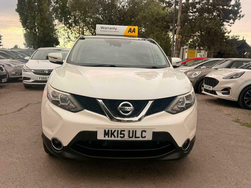 Nissan Qashqai 1.2 Dig-t Acenta Premium White #5