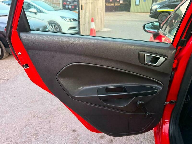 Ford Fiesta 1.0T Ecoboost Titanium Euro 5 Ss Black #44