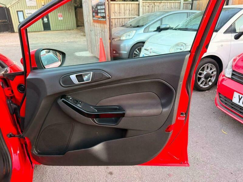 Ford Fiesta 1.0T Ecoboost Titanium Euro 5 Ss Black #28