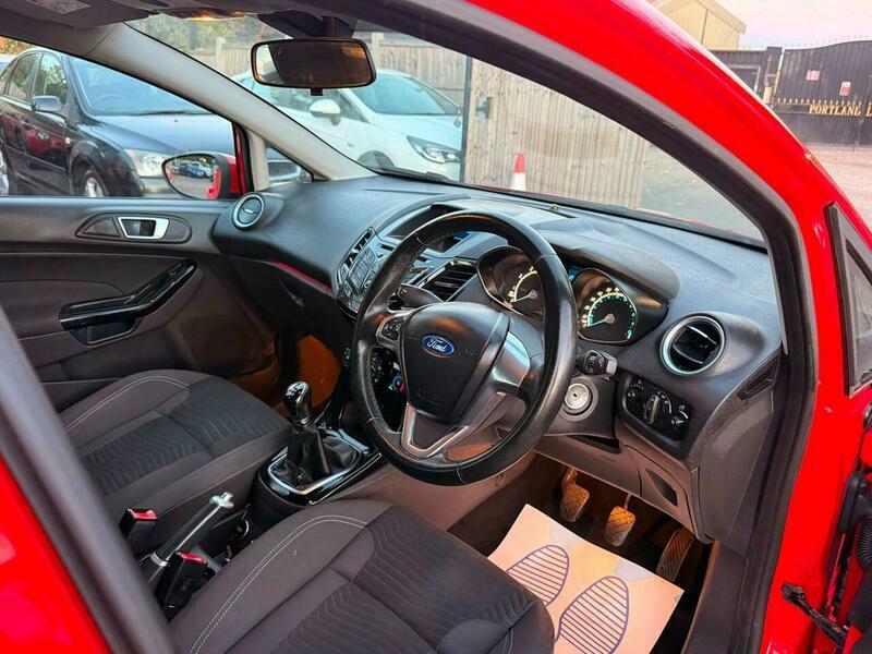 Ford Fiesta 1.0T Ecoboost Titanium Euro 5 Ss Black #30