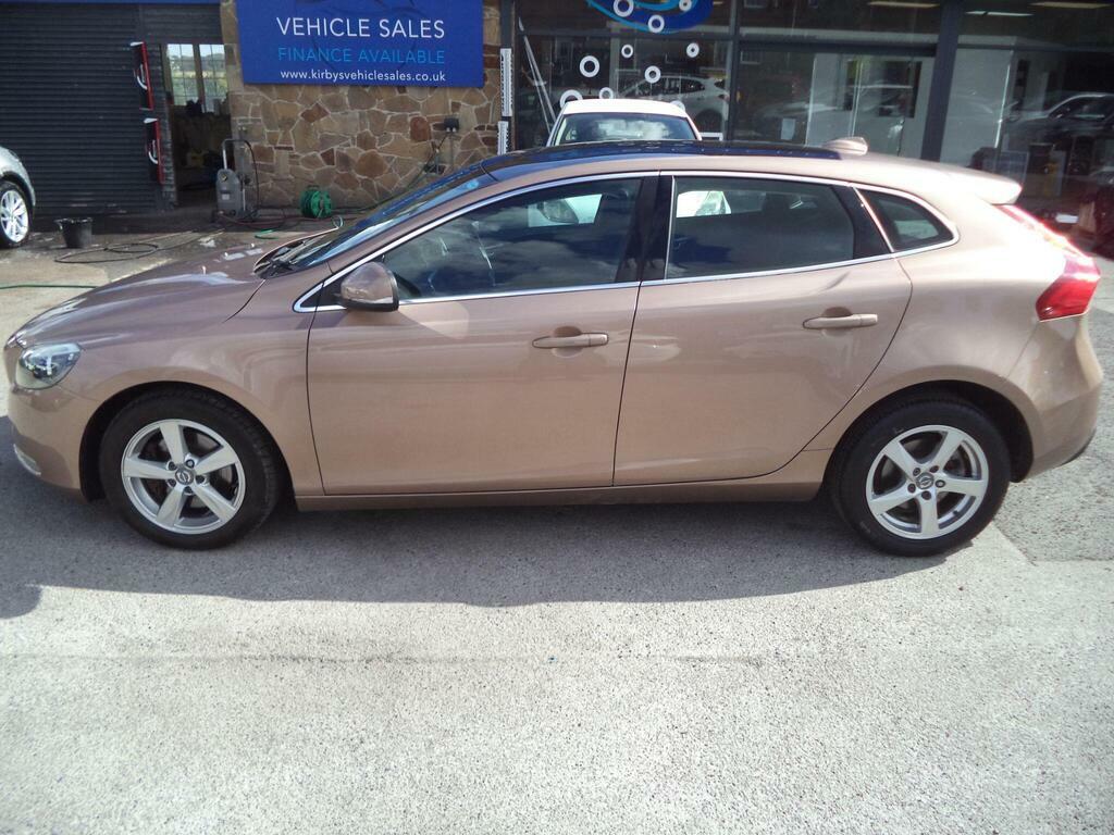 Volvo V40 2.0 T2 Se Nav Euro 6 S S Brown #4