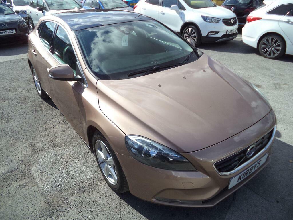 Volvo V40 2.0 T2 Se Nav Euro 6 S S Brown