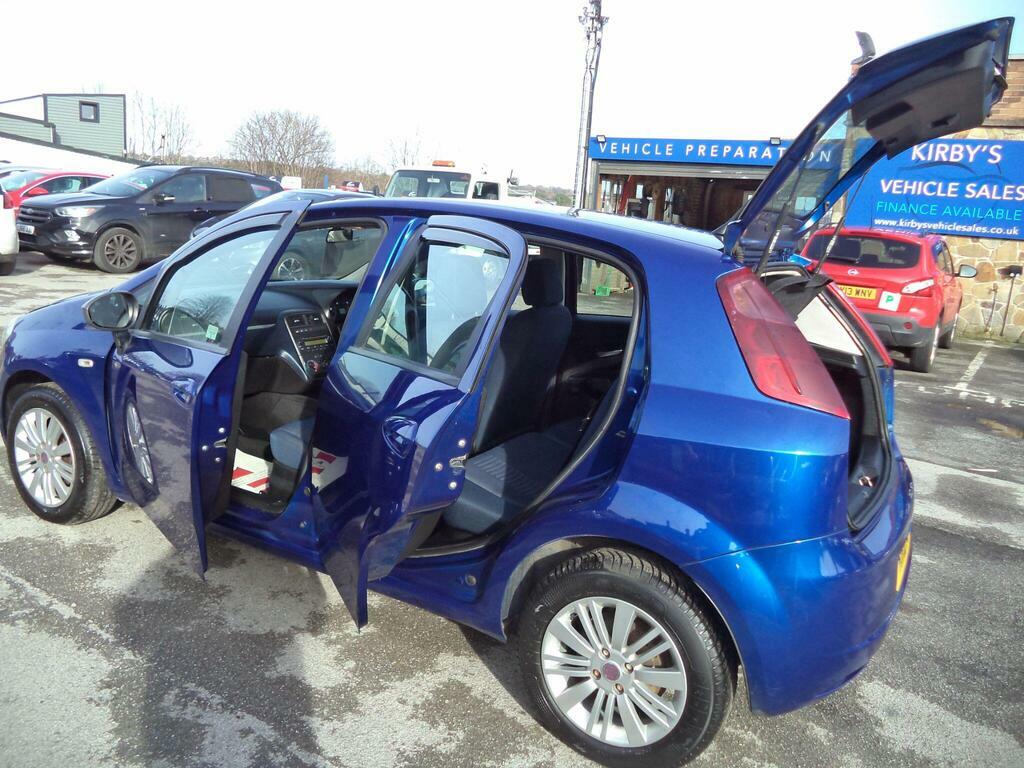 Fiat Grande Punto 1.2 Active Red #18