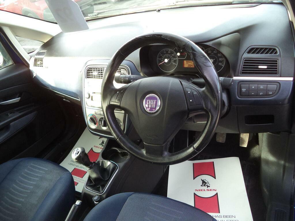 Fiat Grande Punto 1.2 Active Red #27