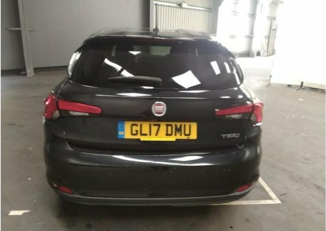 Fiat Tipo 1.4 T-jet Lounge Hatchback Euro Black #2