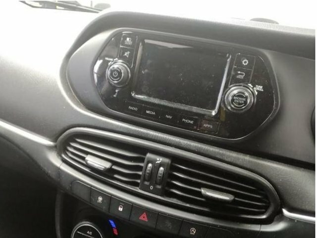 Fiat Tipo 1.4 T-jet Lounge Hatchback Euro Black #3