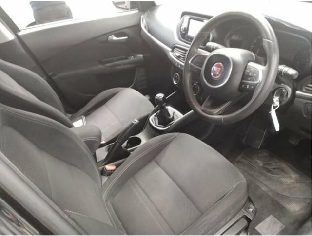 Fiat Tipo 1.4 T-jet Lounge Hatchback Euro Black #5