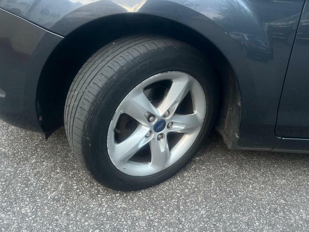 Ford Focus 1.6 Zetec Hatchback 161 Gkm, 9 Black #32
