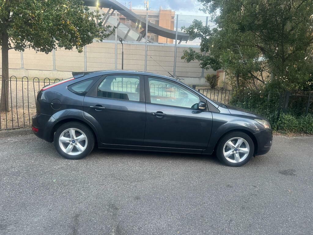 Ford Focus 1.6 Zetec Hatchback 161 Gkm, 9 Black #8