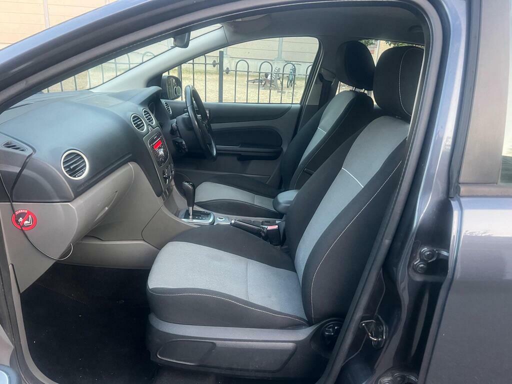 Ford Focus 1.6 Zetec Hatchback 161 Gkm, 9 Black #13