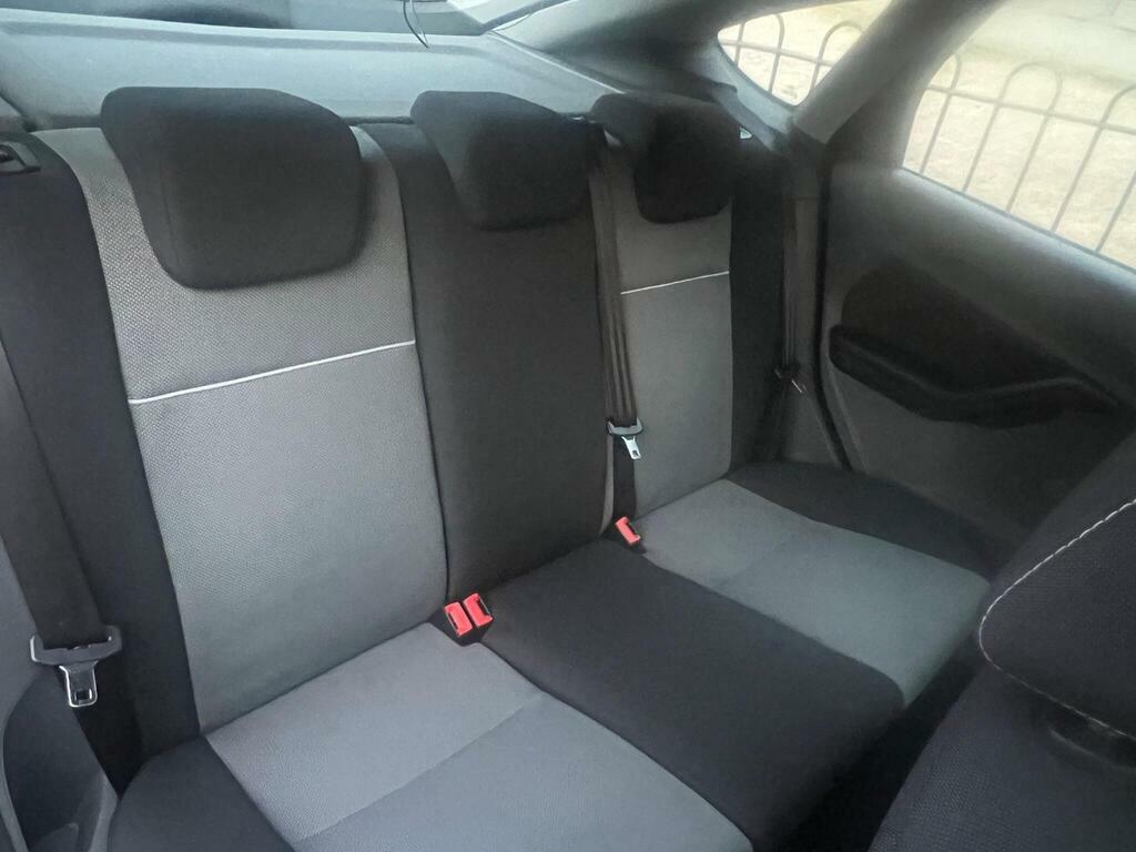 Ford Focus 1.6 Zetec Hatchback 161 Gkm, 9 Black #18