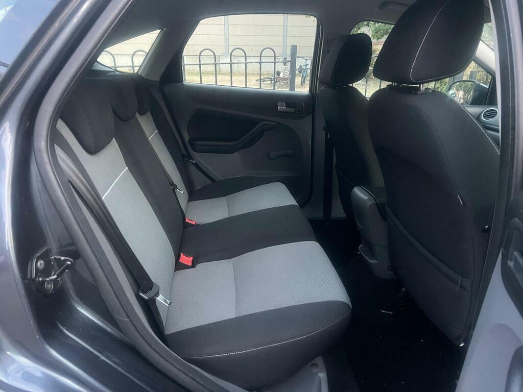 Ford Focus 1.6 Zetec Hatchback 161 Gkm, 9 Black #16
