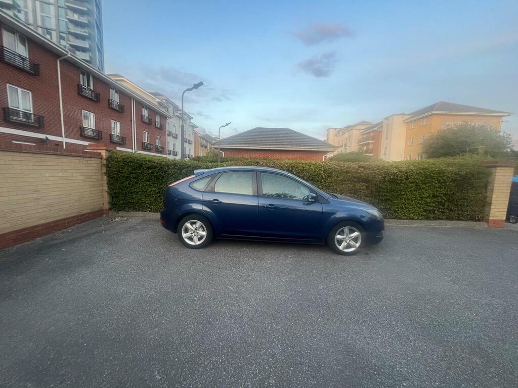 Ford Focus 1.6 Zetec Hatchback 161 Gkm, 9 Grey #50