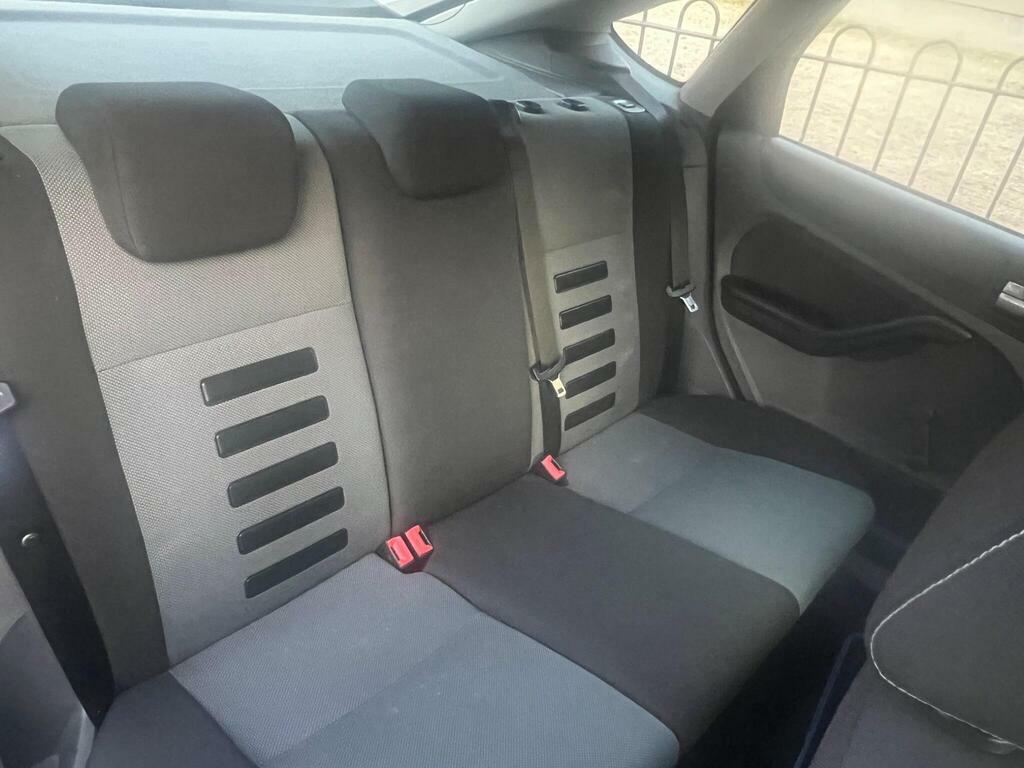 Ford Focus 1.6 Zetec Hatchback 161 Gkm, 9 Grey #20