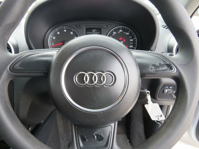 Audi A1 1.4 Tfsi Sport Sportback Euro 5 Ss White #16