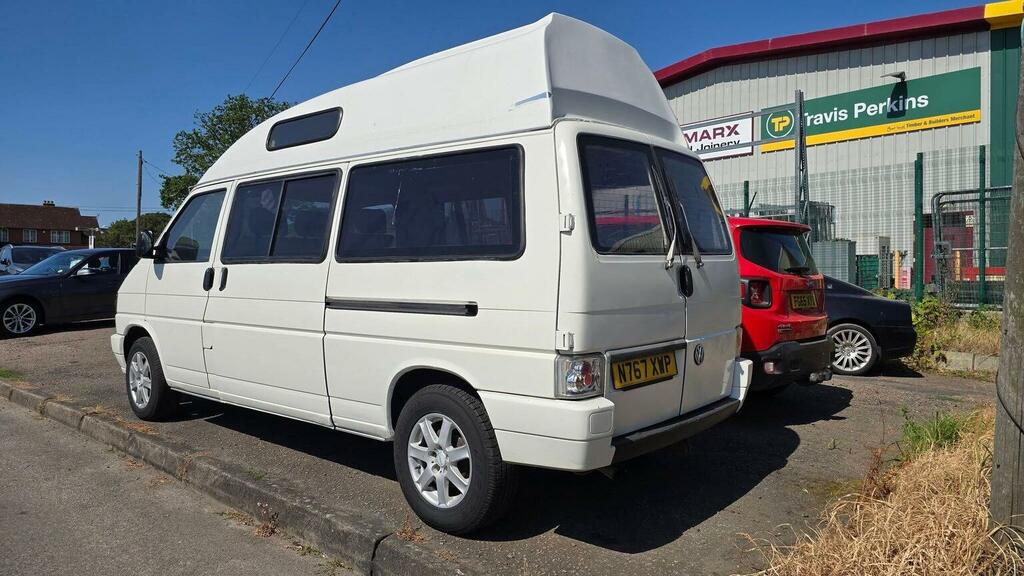 Volkswagen Caravelle Mpv Red #38