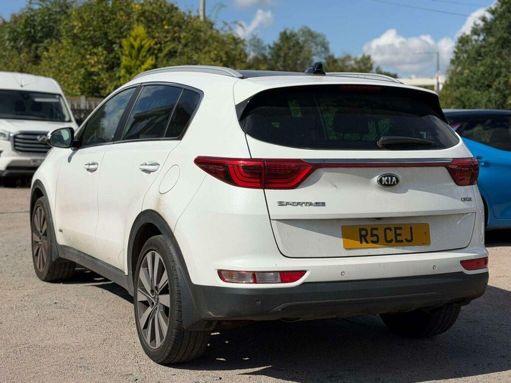 Kia Sportage 2.0 Crdi Kx-4 Awd Euro 6 White #4